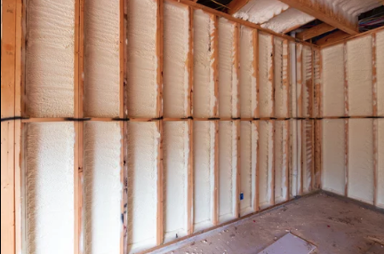 Blown-in insulation detail